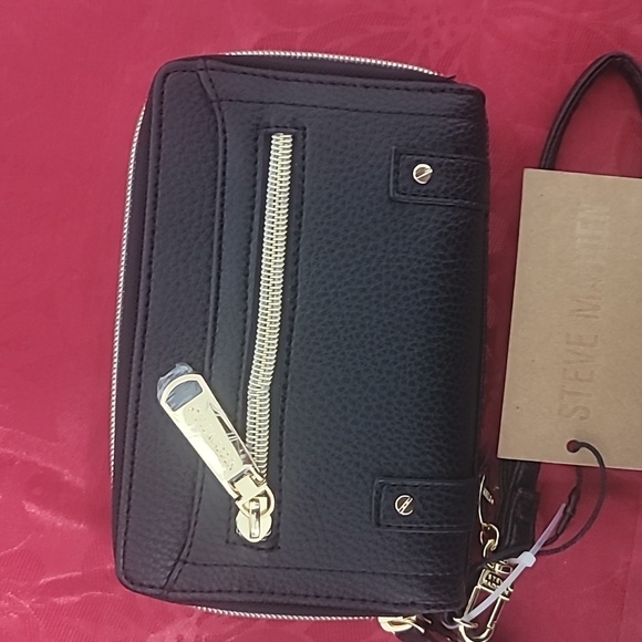 ****SALE***  👜 Chic Steve Madden Wristlet with Tag 👜 - Picture 2 of 11
